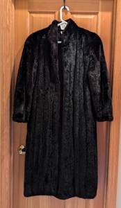 lot 174 image: Daytons Full Length Fur Coat