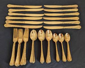 lot 175 image: Gold Tone Flatware Set
