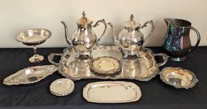 lot 182 image: Assorted Vintage Silver Plated Servingware