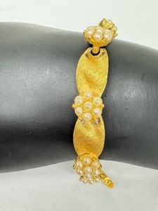 lot 54D image: Beautiful Signed Crown Trifari Faux Pearl Gold Tone Bracelet