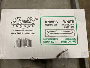 lot 20 image: 1000 Individually Wrapped White Plastic Knives