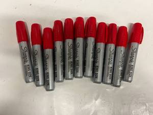 lot 26 image: 11 Red King Sized Sharpies