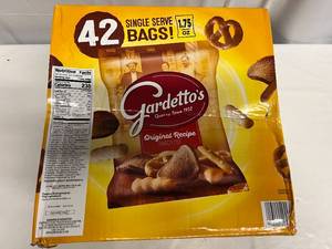 lot 46 image: 42 1.75oz Bags of Gardettos
