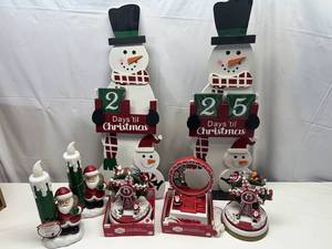 lot 8 image: 3 Animated, 2 Light up Santa, Snowman Christmas Count down