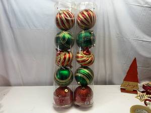 lot 30 image: 10 Large Shatter Proof Ornaments
