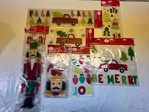 lot 32 image: 20 Window Gel Clings