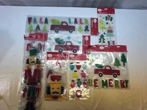 lot 34 image: 20 Window Gel Clings