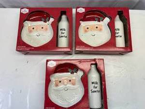 lot 46 image: 3 Milk & Cookies for Santa Sets