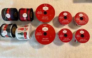 lot 48 image: Christmas Ribbon-wired