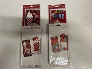 lot 76 image: 4x 6 Gift Card and Money Holders