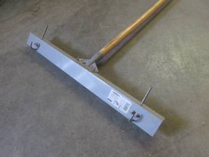 lot 70 image: (H-2) 24 Gauge Rake...