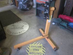 lot 86 image: (BR1) Central Machinery Engine Stan...