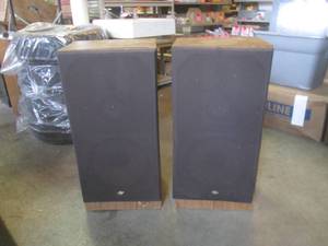 lot 89 image: (A-4) Pair of Vintage Sansui S-61U ...
