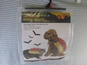 lot 109 image: (H-2) Halloween Hot Dog Costume Siz...