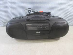 lot 120 image: (EW4) RCA RP-7939P Portable AMFMC...