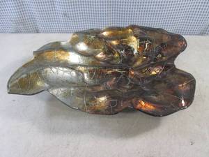 lot 125 image: (EW3) Large Glass Leaf Shape Decor ...