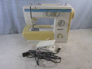 lot 127 image: (CS) Vintage Necch Electric Sewing ...