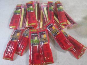 lot 141 image: (B-1) 18 Assorted Jack Links Beef S...