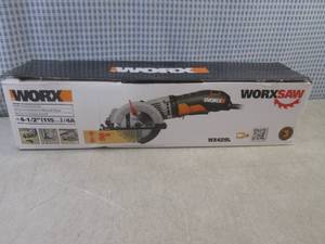 lot 18 image: (EW5) Worx 4 12 Compact Circular ...