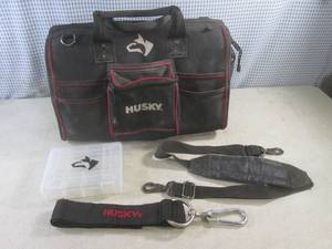 lot 20 image: (EW3) Husky Tool Bag...