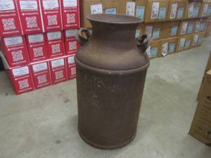 lot 57 image: (EC1) Vintage Milk Can 23 12 Tall...