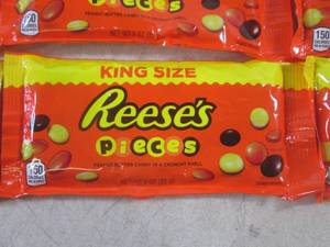 lot 343 image: (B-1) 12 King Size Bags of Reeses P...