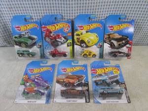 lot 350 image: (EC1) Assorted Hot Wheels In Packag...