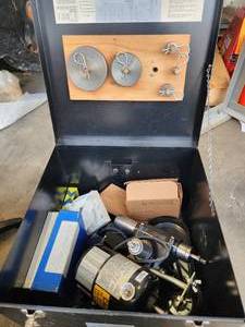 lot 4 image: Dumore Tool post grinder