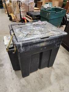 lot 11 image: Parts Washer