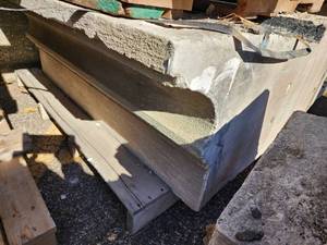 lot 39 image: Architectural Stone (pallet #9)