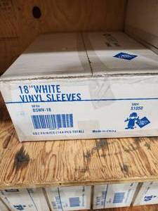 lot 75 image: 18 White vinyl Sleeve (144 sleeves per box) 2 boxes - 288 total sleeves