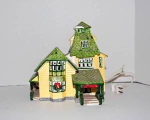 lot 250 image: Department 56 Village Resort #5092-0 The Original Snow Village