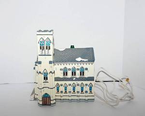 lot 276 image: Department 56 Cathedral The Original Snow Village