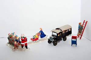 lot 281 image: Department 56 The Original Snow Village Ceramic Accessories