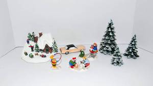 lot 295 image: Department 56 The Original Snow Village Trees and Accessories #2