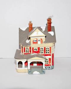 lot 304 image: Department 56 Kenwood Snowhouse The Original Snow Village