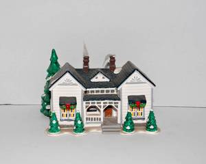 lot 306 image: Department 56 Grandmas Cottage The Original Snow Village