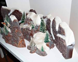lot 323 image: Christmas Village Mountains