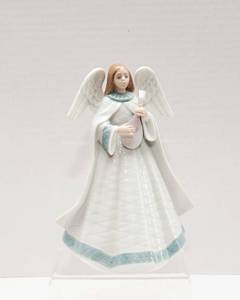 lot 262A image: Lladro Angelic Melody