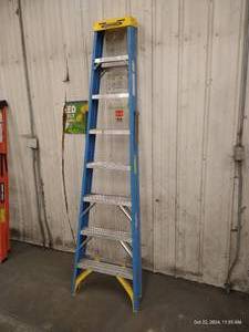 lot 6 image: Werner 8 Fiberglass Stepladder