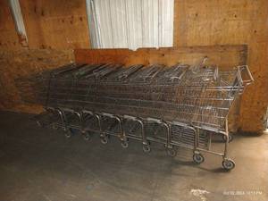 lot 36 image: (8) Metal Shopping Carts