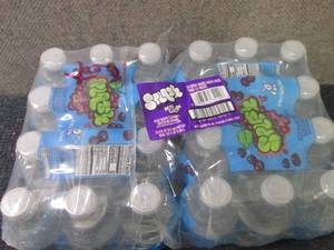 lot 41 image: 24- 8 oz Splash Acai Grape...
