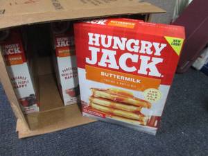 lot 47 image: 6- 32 oz Hungry Jack Buttermilk Pan...