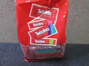 lot 61 image: 36.55 oz Twizzler Snack Size Assort...