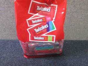 lot 62 image: 36.55 oz Twizzler Snack Size Assort...