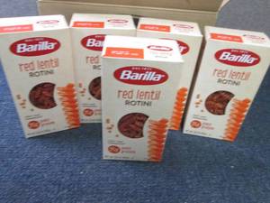 lot 78 image: 5- 8.8 oz Barilla Red Lentil Rotini...