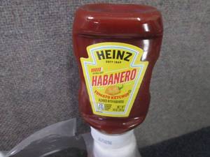 lot 122 image: 6- 14 oz Heinz Habanero Tomato Ketc...
