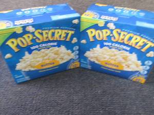 lot 139 image: 2- 12 pks Pop Secret 100 Calorie Sn...
