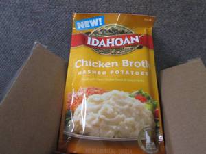 lot 148 image: 12- 4 oz Idahoan Chicken Broth Mash...