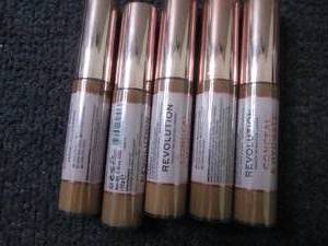 lot 279 image: 5- Makeup Revolution Conceal & Hydr...